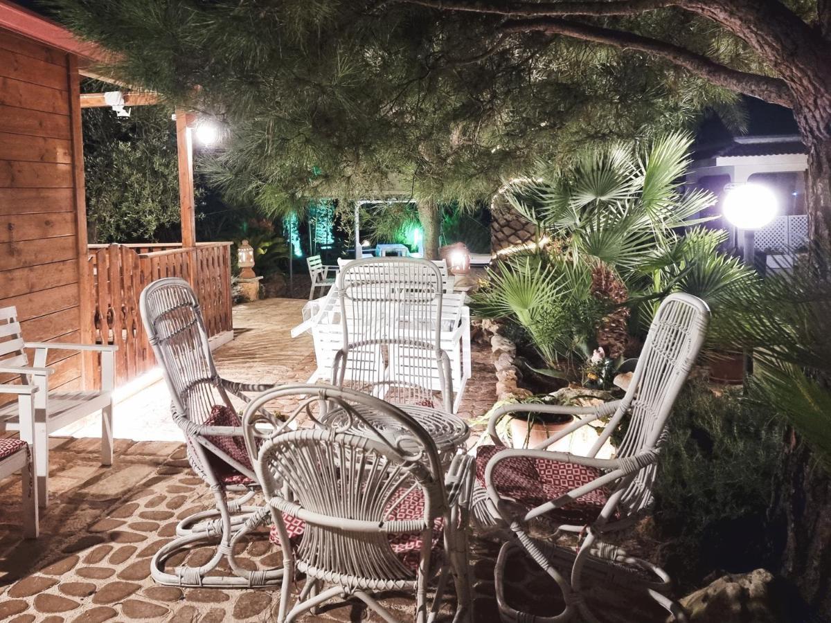 Il Trulletto Panzió Impalata Kültér fotó